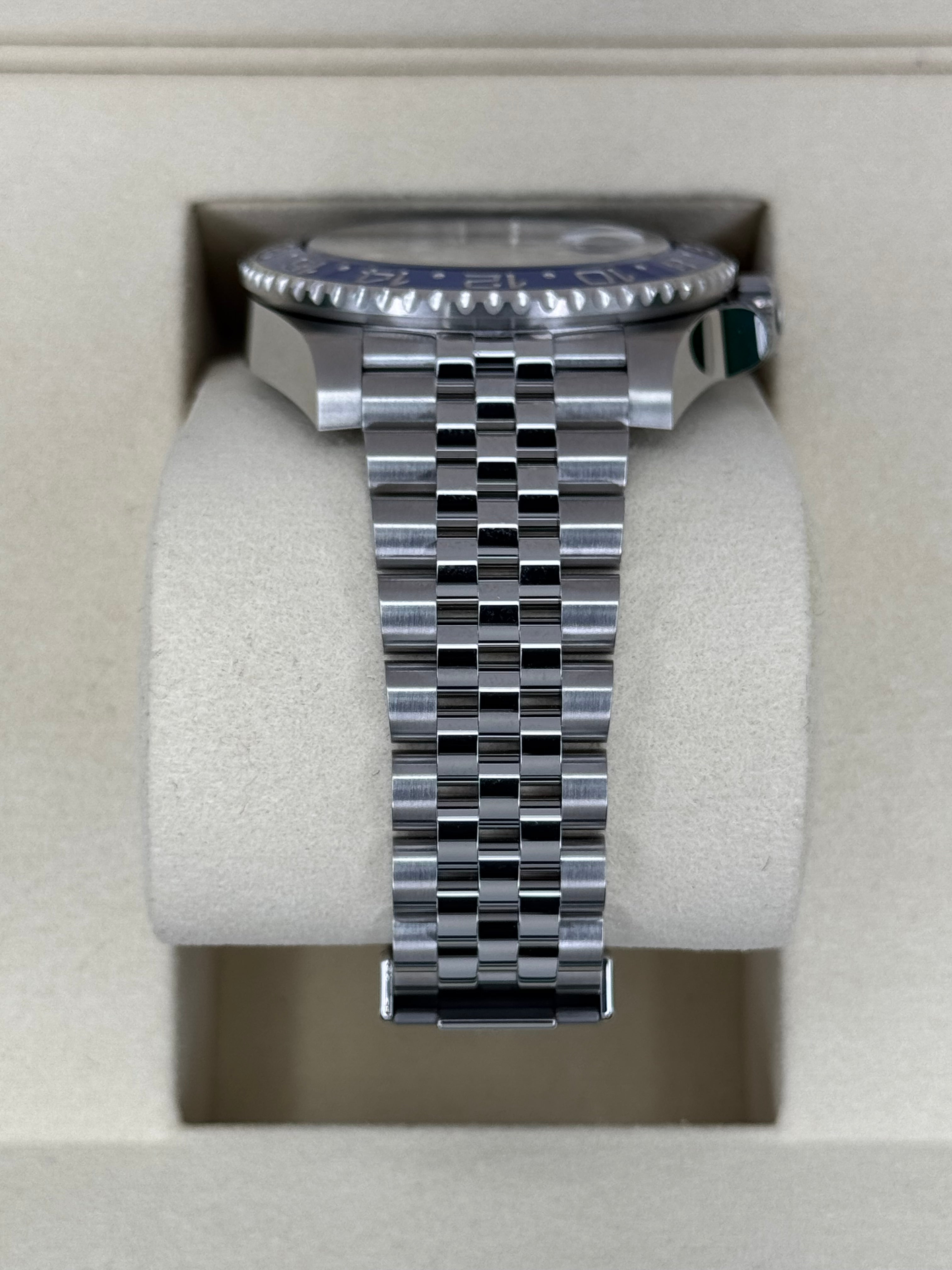 GMT-Master II "Batgirl" 40mm 126710BLNR Jubilee