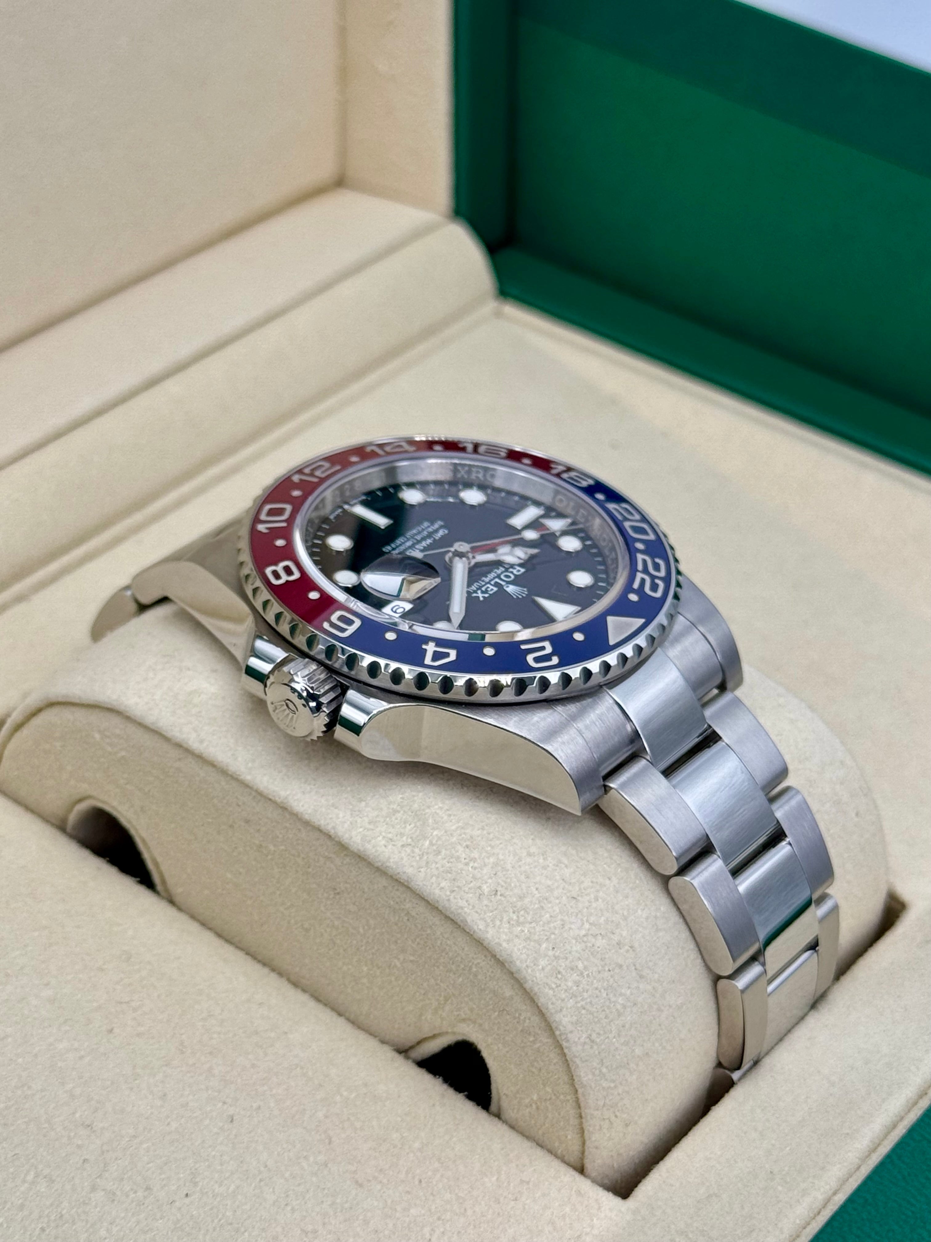 GMT-Master II "Pepsi" 40mm 126710BLRO Oyster