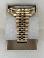GMT-Master II 40mm 126718GRNR Jubilee Black Dial