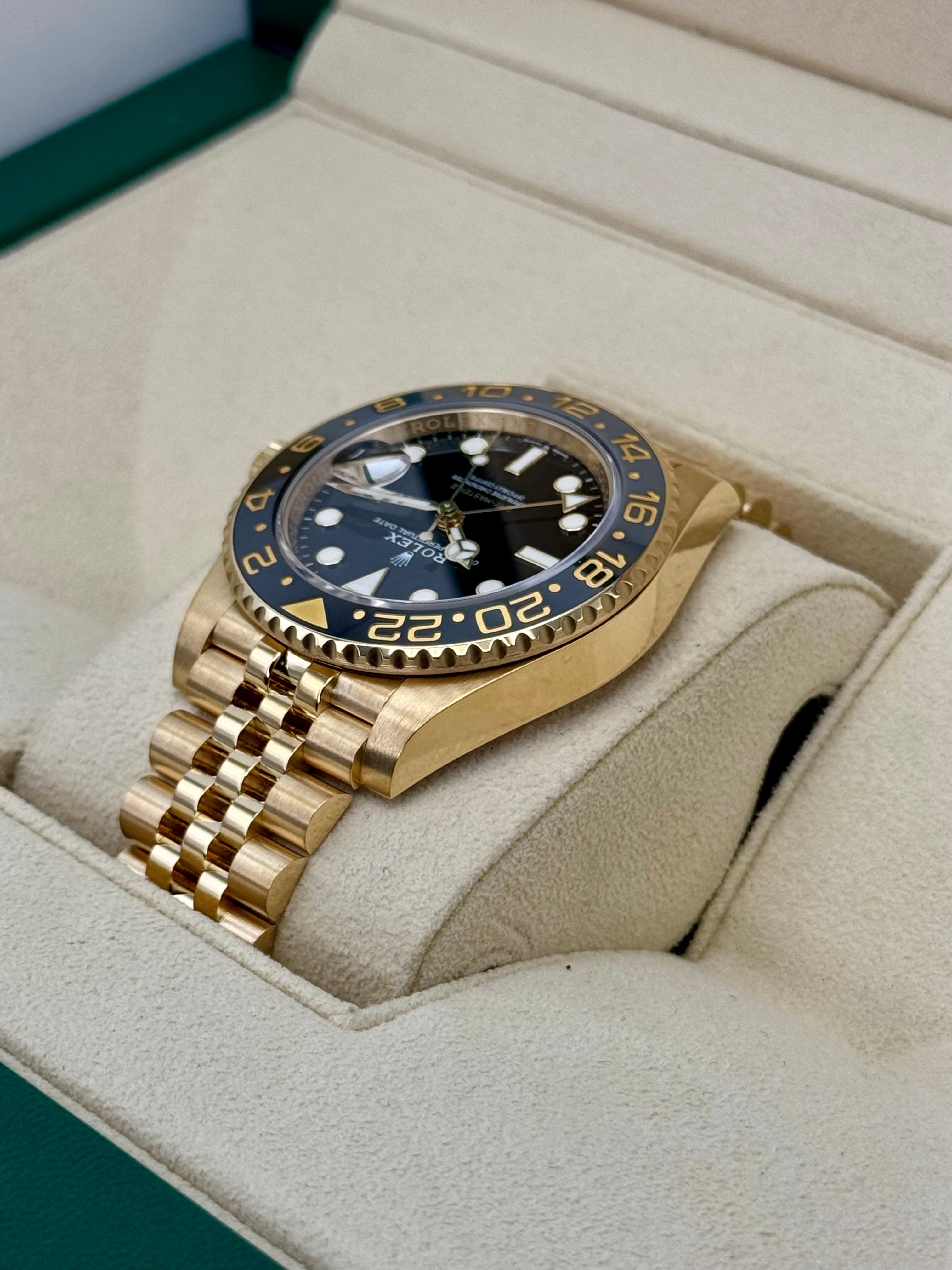 GMT-Master II 40mm 126718GRNR Jubilee Black Dial
