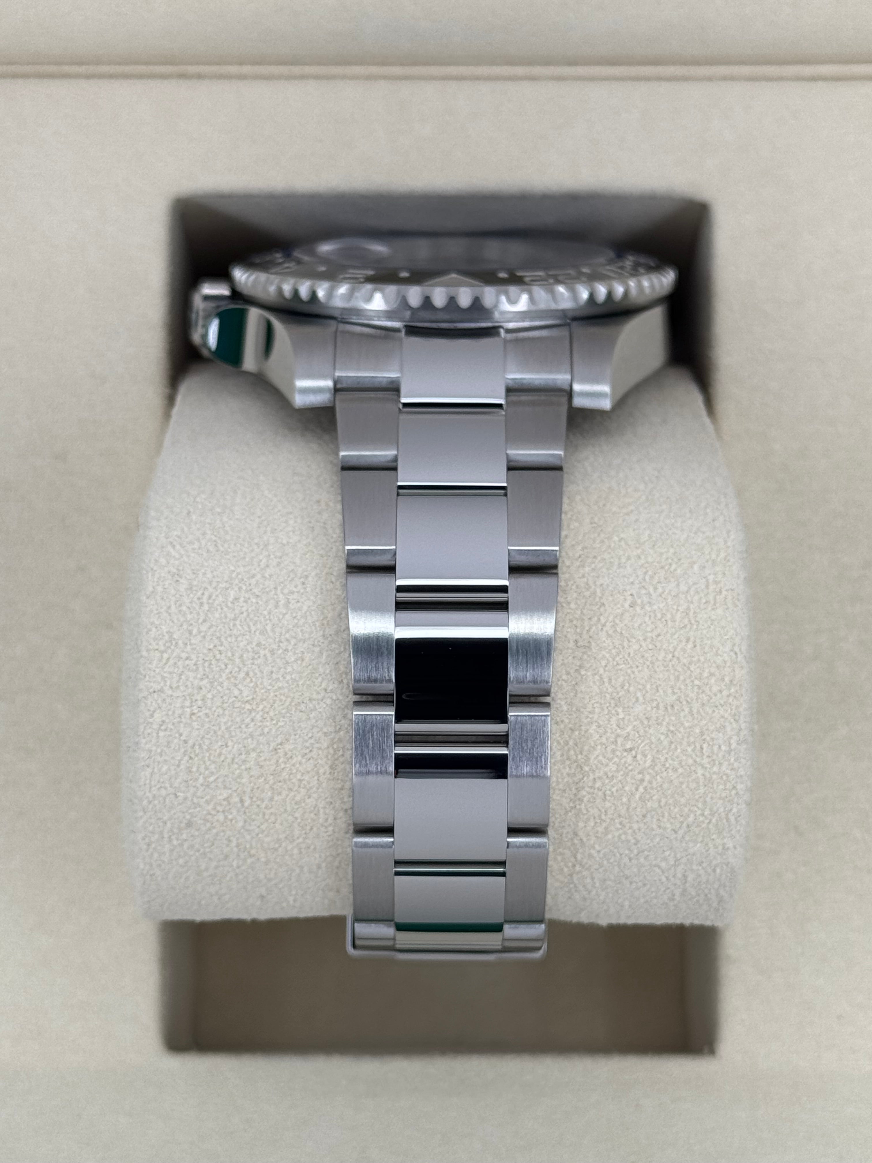 GMT-Master II "Batman" 40mm 126710BLNR Oyster