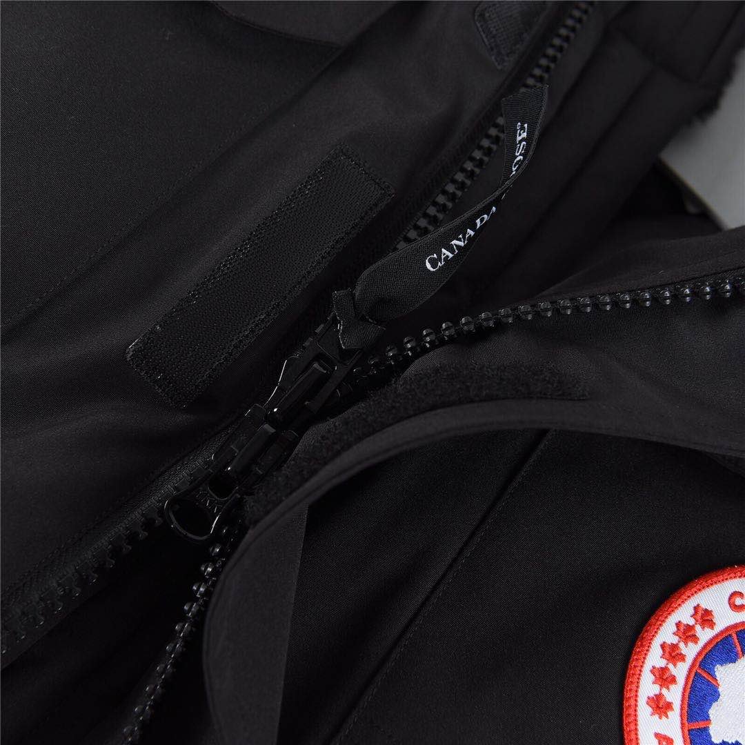 Goose #Expedition Expedition Parka Classic Down Jacket