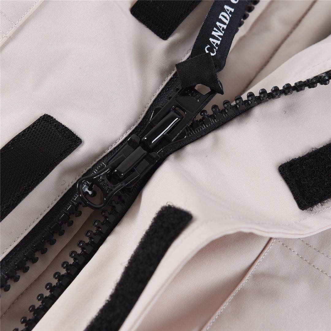 Goose #Expedition Expedition Parka Classic Down Jacket